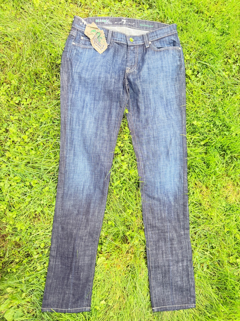 Classic Men's Dark Blue Jeans - Versatile Everyday Style